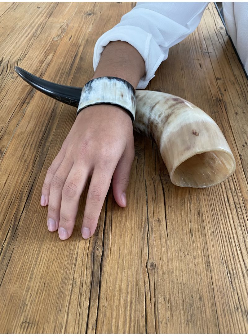 Bracelet Femme - Manchette - Corne de Vache - Bat